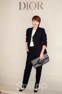 明星时尚的look,揭秘当红明星的穿搭秘诀