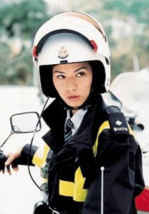 明星香港警察,揭秘明星香港警察的传奇故事