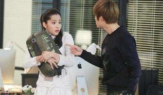 欧阳今日头条酒驾女,网友热议道德与法律边界”