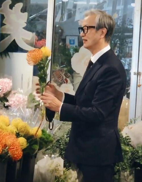 青岛网红 北海爷爷图片,青岛网红的温馨瞬间